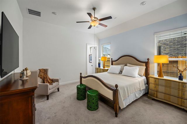 1112 Sienna Forest Lane, Pinehurst, TX 77362