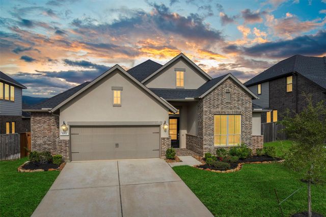 1112 Sienna Forest Lane, Pinehurst, TX 77362