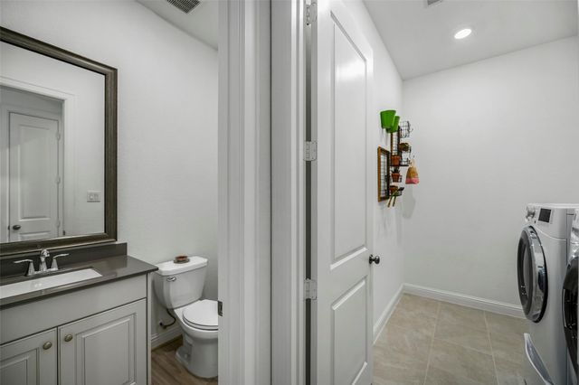 1112 Sienna Forest Lane, Pinehurst, TX 77362