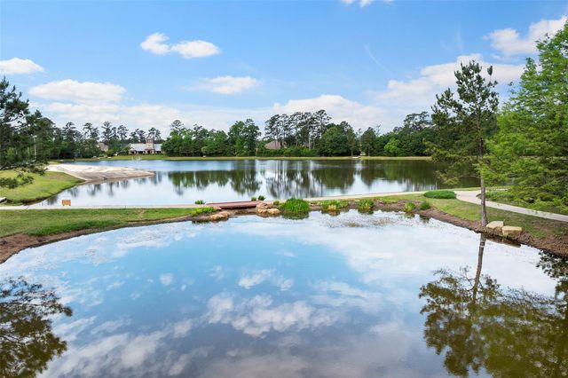 1112 Sienna Forest Lane, Pinehurst, TX 77362