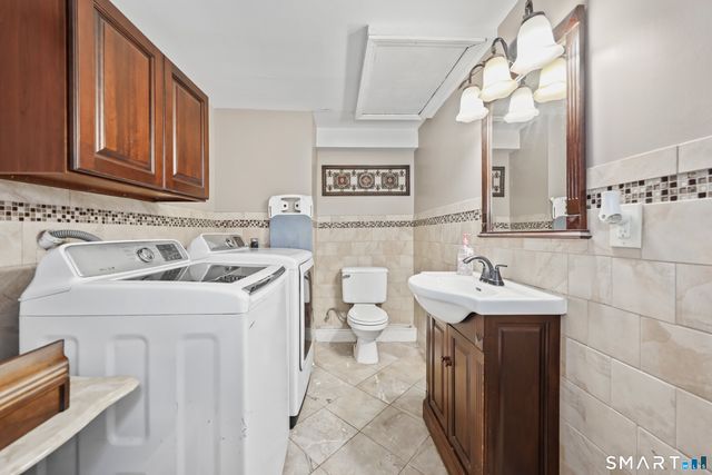110 White Birch Drive, Waterbury, CT 06708