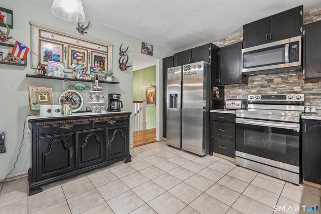 110 White Birch Drive, Waterbury, CT 06708