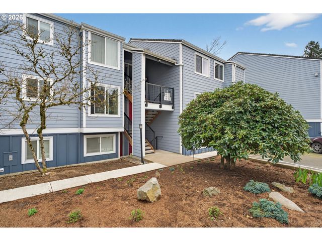 47 EAGLE CREST Dr 13, Lake Oswego, OR 97035