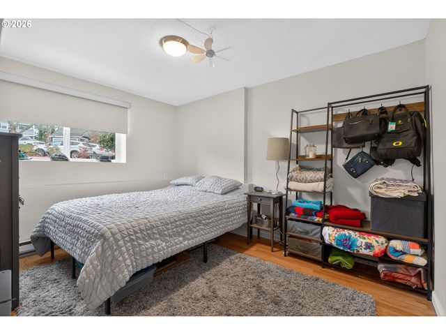 47 EAGLE CREST Dr 13, Lake Oswego, OR 97035