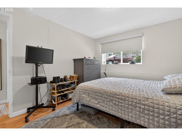 47 EAGLE CREST Dr 13, Lake Oswego, OR 97035