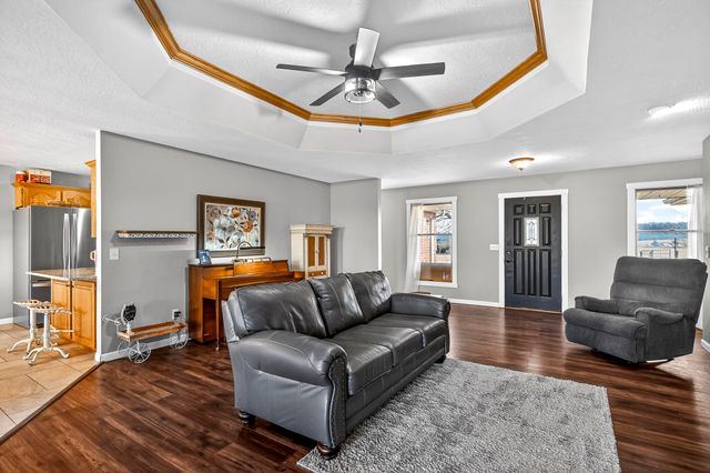 5585 Highway Ab, Fair Grove, MO 65648