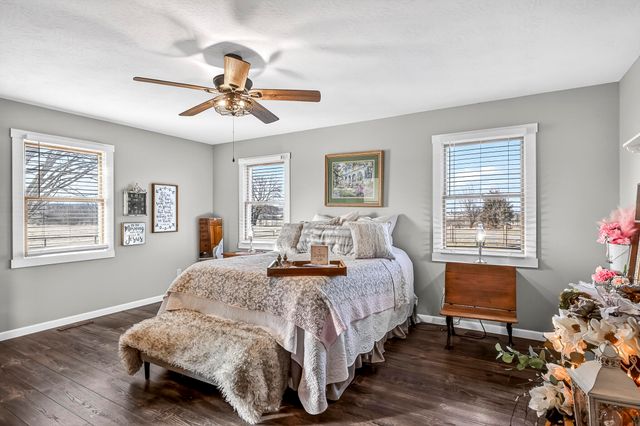 5585 Highway Ab, Fair Grove, MO 65648