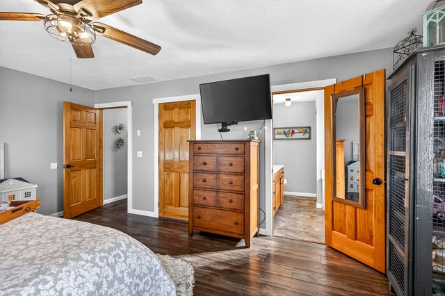 5585 Highway Ab, Fair Grove, MO 65648