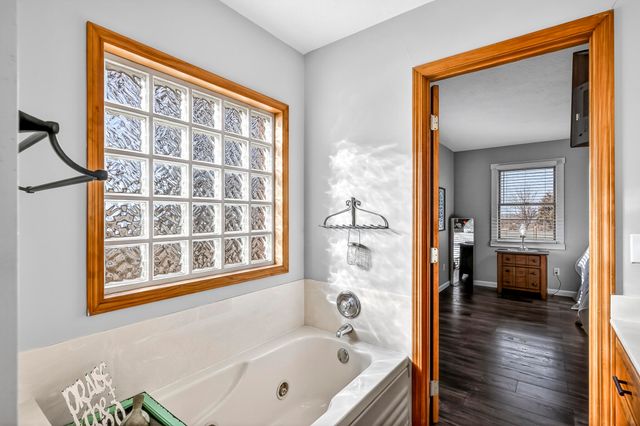 5585 Highway Ab, Fair Grove, MO 65648