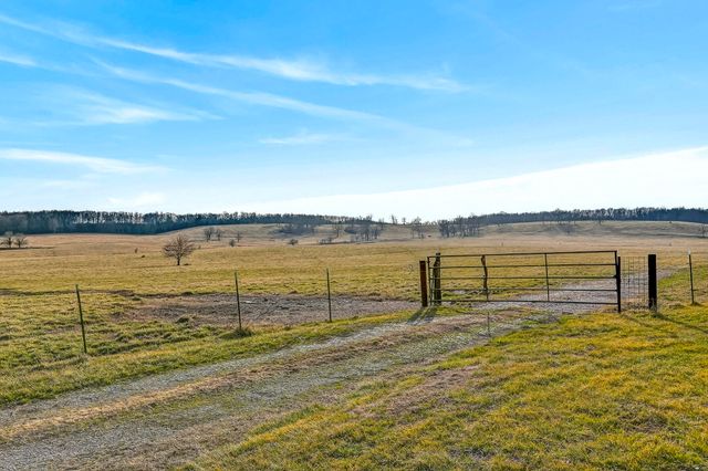 5585 Highway Ab, Fair Grove, MO 65648