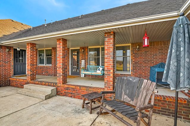 5585 Highway Ab, Fair Grove, MO 65648