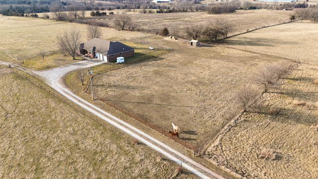 5585 Highway Ab, Fair Grove, MO 65648