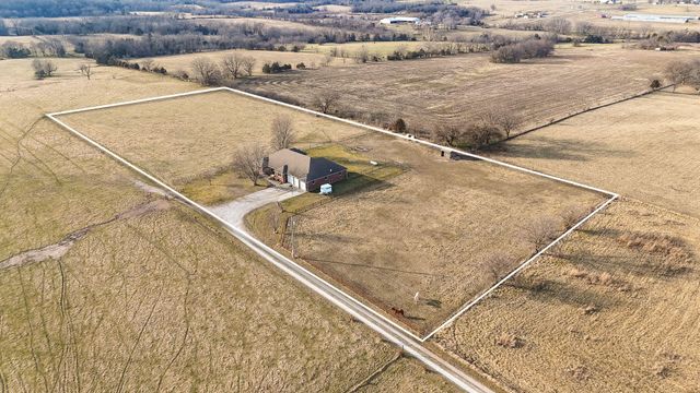 5585 Highway Ab, Fair Grove, MO 65648
