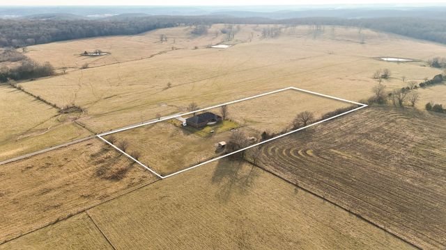 5585 Highway Ab, Fair Grove, MO 65648