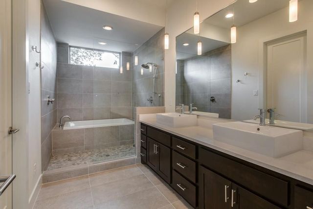 5816 Lindell Avenue 2, Dallas, TX 75206