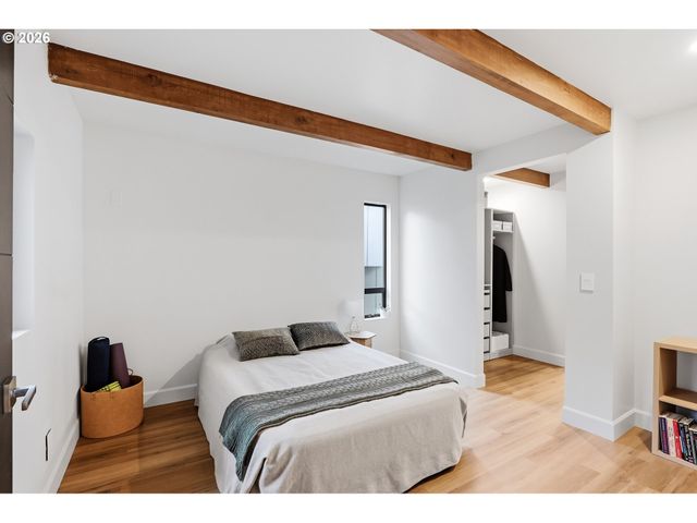 7528 S KELLY Ave, Portland, OR 97219