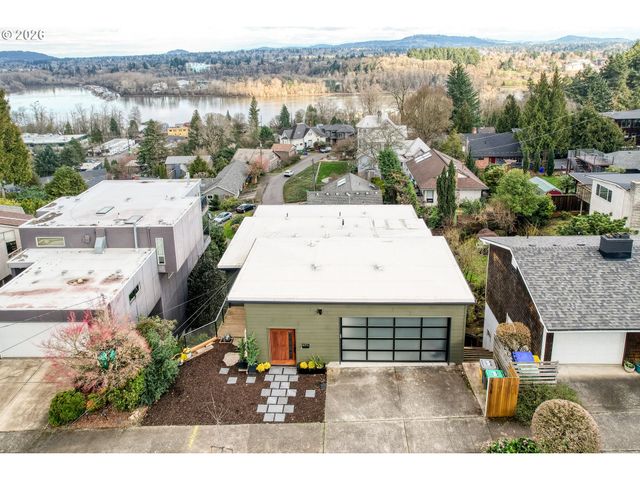 7528 S KELLY Ave, Portland, OR 97219