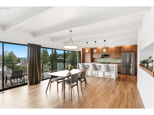 7528 S KELLY Ave, Portland, OR 97219