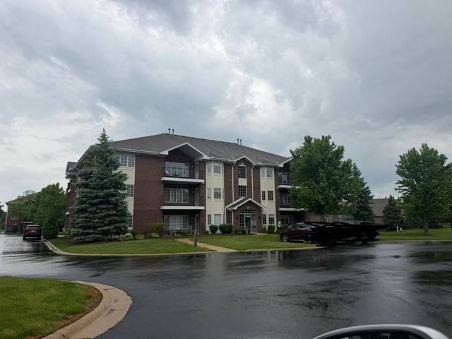 13098 Laurel Glen Court 301, Palos Heights, IL 60463