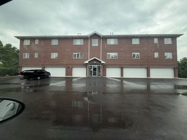 13098 Laurel Glen Court 301, Palos Heights, IL 60463