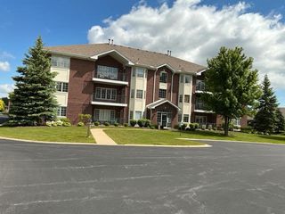 13098 Laurel Glen Court 301, Palos Heights, IL 60463