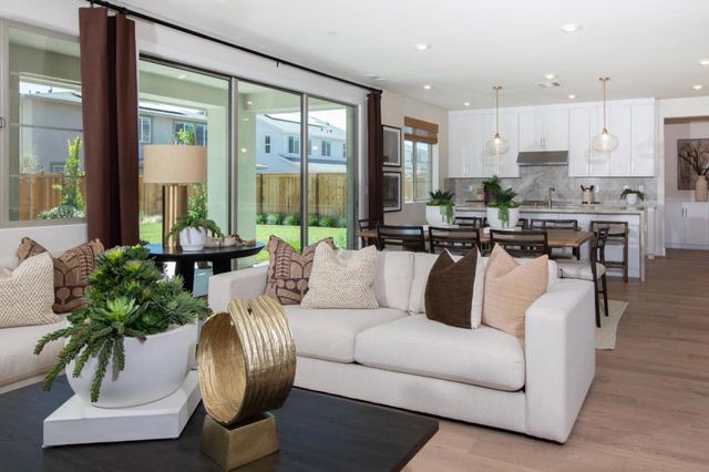 7392 Ailes Court, Gilroy, CA 95020