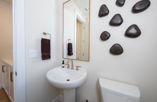 7392 Ailes Court, Gilroy, CA 95020