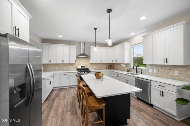 4950 Buckeye Drive, Monclova, OH 43542