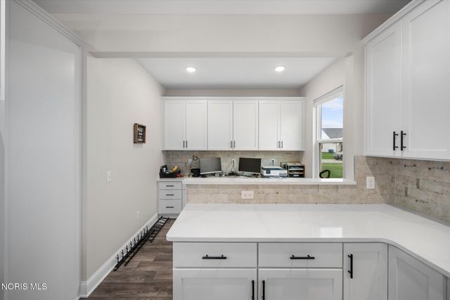 4950 Buckeye Drive, Monclova, OH 43542