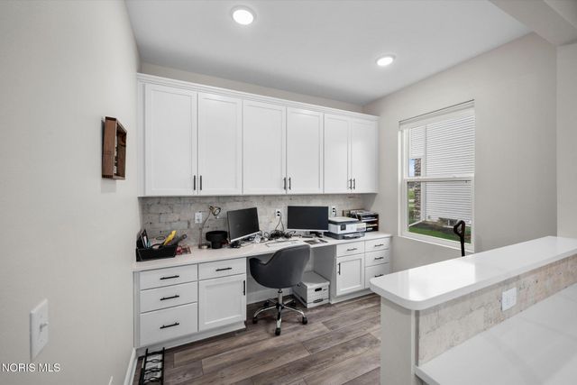 4950 Buckeye Drive, Monclova, OH 43542