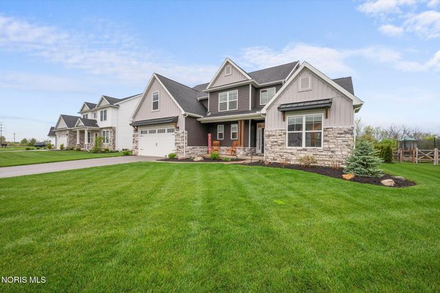 4950 Buckeye Drive, Monclova, OH 43542