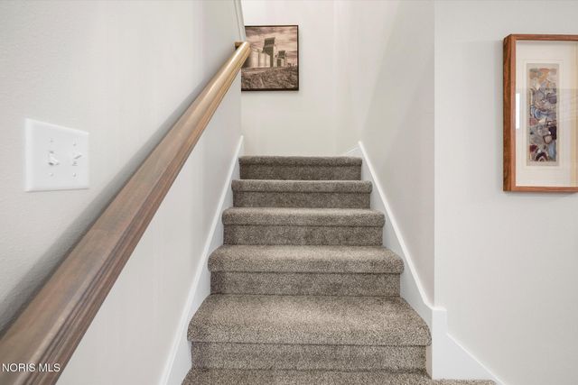 4950 Buckeye Drive, Monclova, OH 43542