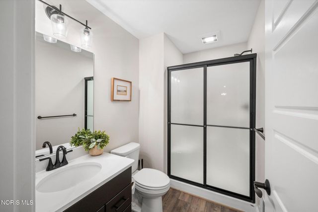 4950 Buckeye Drive, Monclova, OH 43542