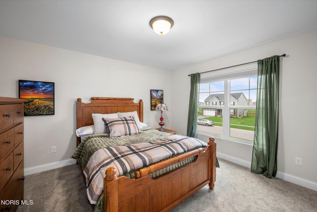 4950 Buckeye Drive, Monclova, OH 43542