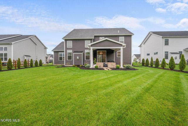 4950 Buckeye Drive, Monclova, OH 43542