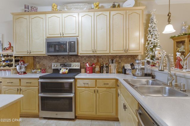 2917 Palmetto Ridge Way, Lynn Haven, FL 32444