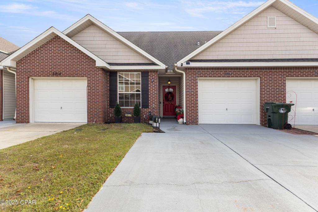 2917 Palmetto Ridge Way, Lynn Haven, FL 32444