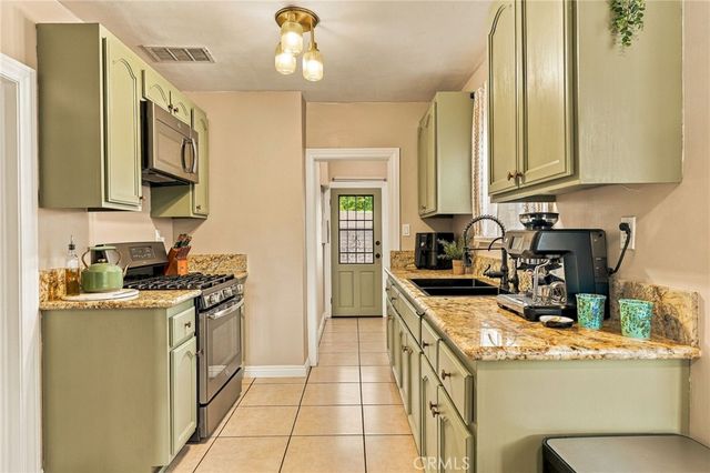 2837 Kansas, South Gate, CA 90280