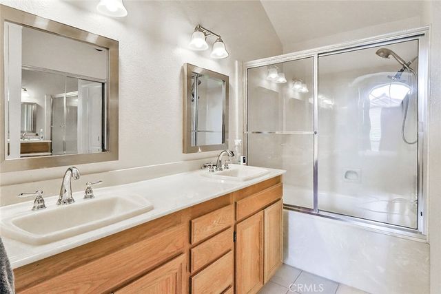 625 Hazelwood Way A, Simi Valley, CA 93065