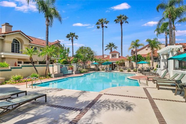 625 Hazelwood Way A, Simi Valley, CA 93065