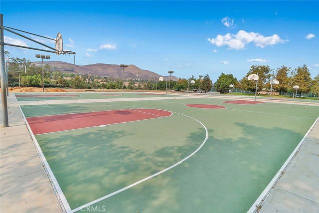 625 Hazelwood Way A, Simi Valley, CA 93065