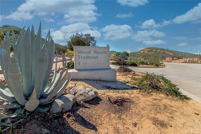 625 Hazelwood Way A, Simi Valley, CA 93065