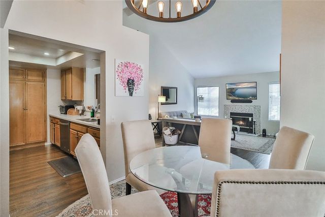 625 Hazelwood Way A, Simi Valley, CA 93065