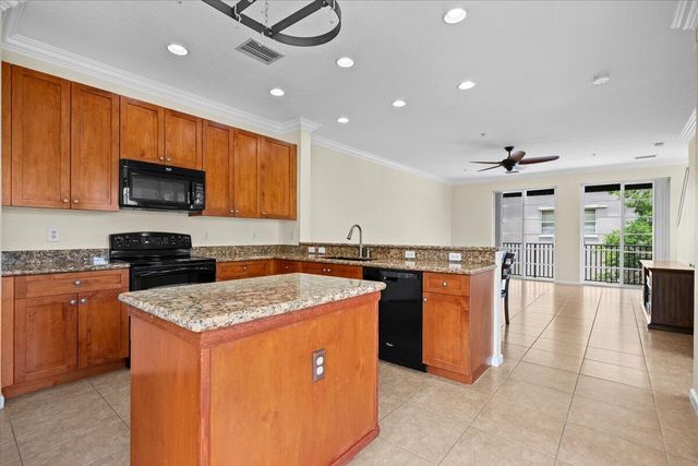 127 Greenwich Circle, Jupiter, FL 33458