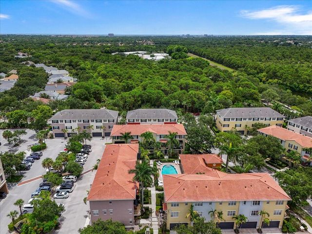 127 Greenwich Circle, Jupiter, FL 33458