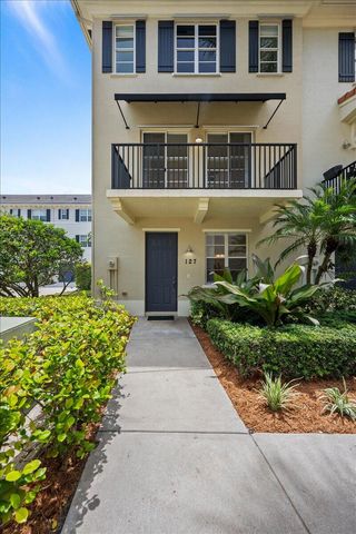 127 Greenwich Circle, Jupiter, FL 33458