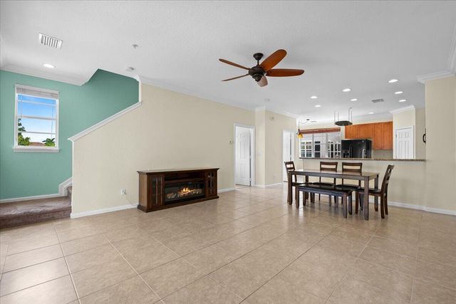 127 Greenwich Circle, Jupiter, FL 33458