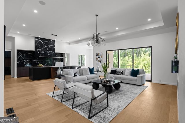 3293 Lenox Place NE, Atlanta, GA 30324