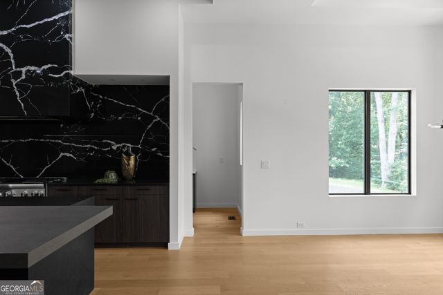 3293 Lenox Place NE, Atlanta, GA 30324