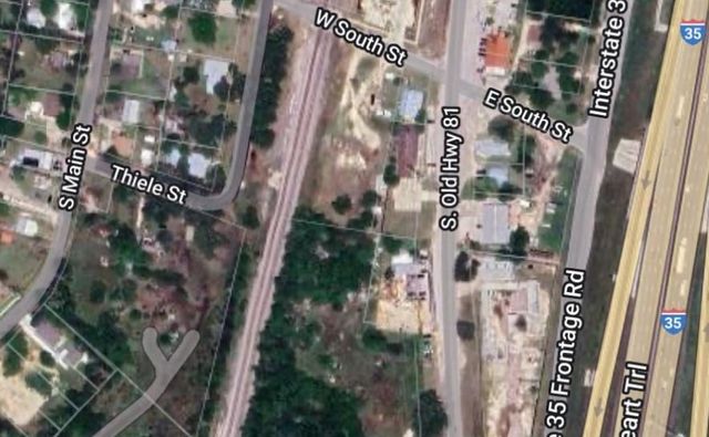 320 W Thiele ST, Kyle, TX 78640